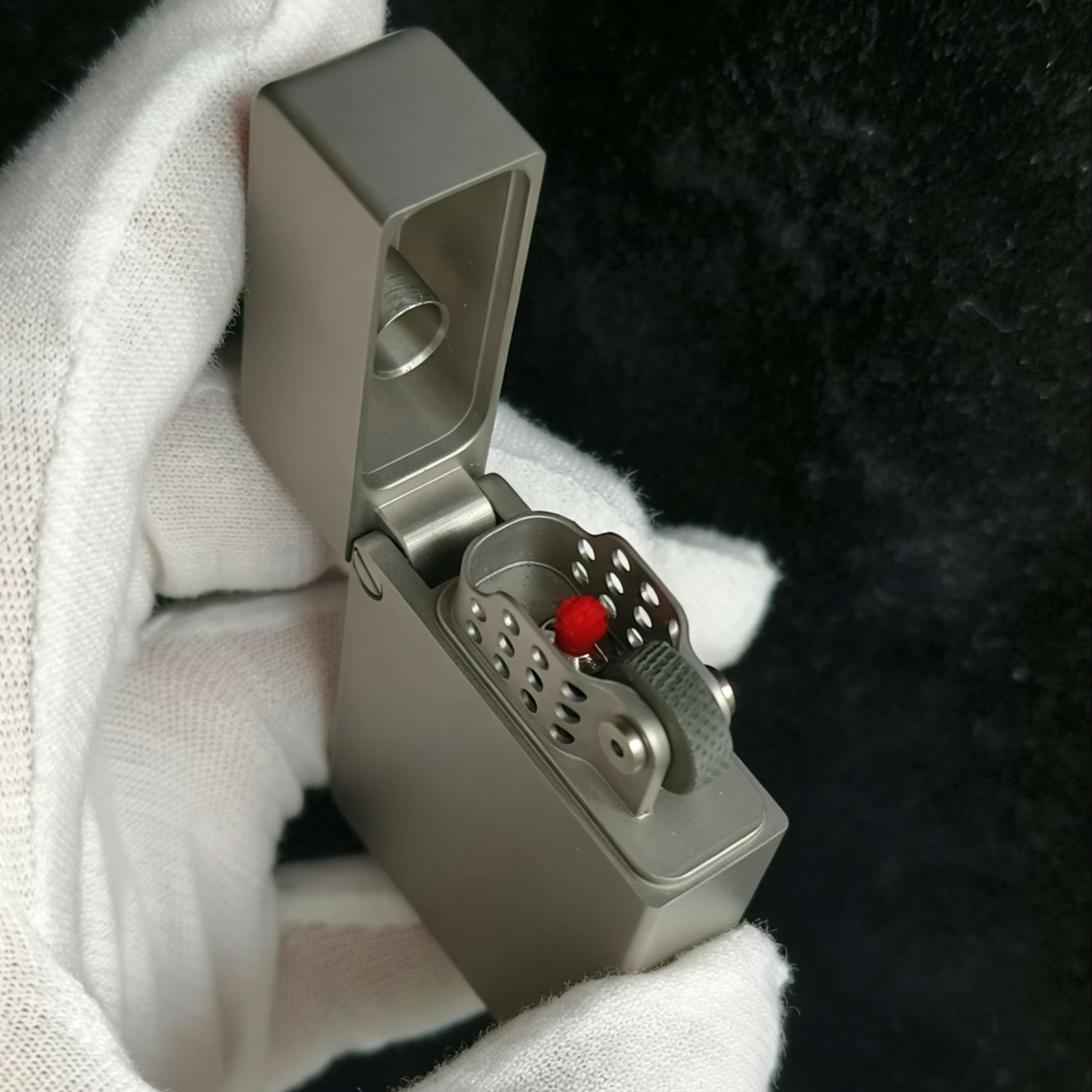 Tytanowa Zapalniczka do Paliwa – Fire Starting Kit recenzja i cena
